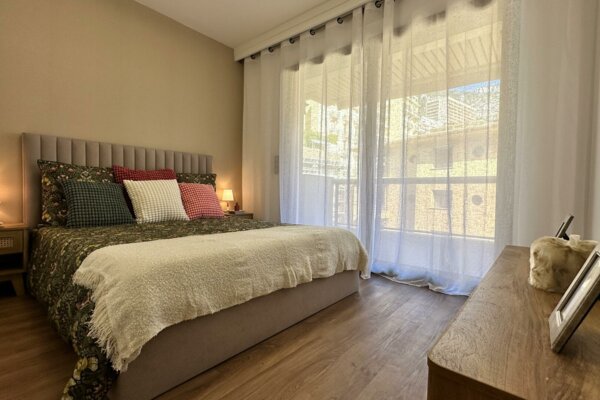 MONACO CARRÉ D'OR 2 PIECES EN USAGE MIXTE AVEC CAVE ET PARKING