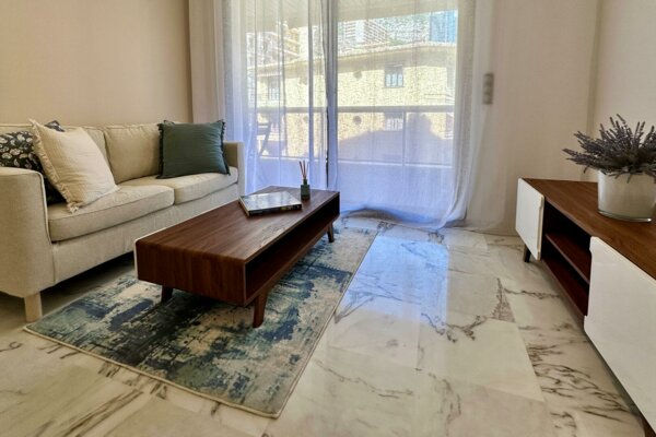 MONACO CARRÉ D'OR 2 PIECES EN USAGE MIXTE AVEC CAVE ET PARKING