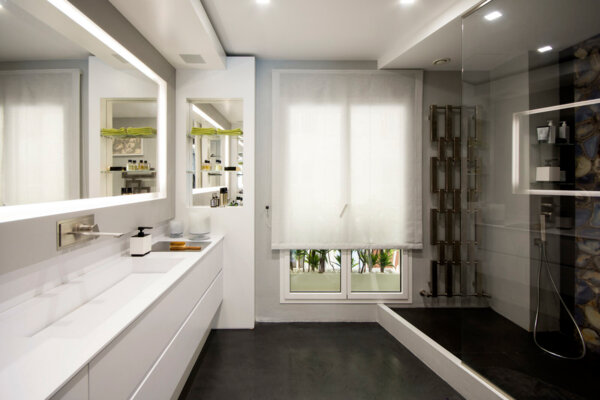 MONACO PORT HERCULE RUSCINO 4 PIECES AVEC UNE VUE SUR LE PORT